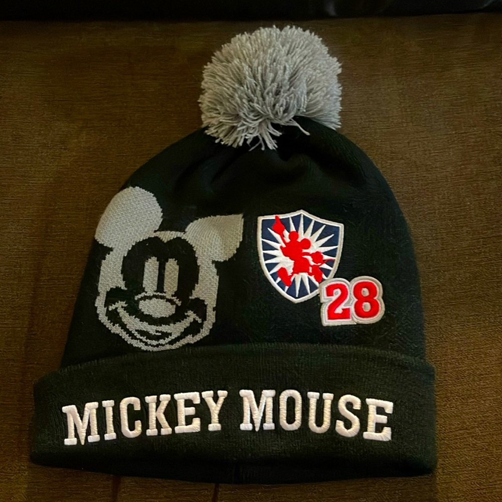 Tokyo Disney Resort Mickey Mouse Pom Pom Beanie Hat